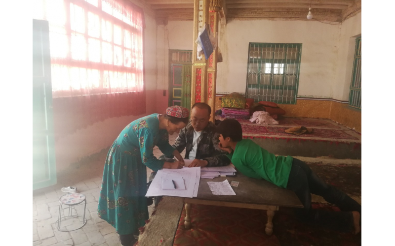 潤(rùn)物無(wú)聲 擎繪美麗鄉(xiāng)村新畫卷 ——記新疆莎車縣巴格阿瓦提鄉(xiāng)曙光村駐村第一書(shū)記杜瑞